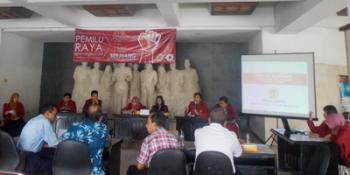 Organisasi Kemahasiswaan FE Untag Surabaya harus mampu meningkatkan kualitas fakultas